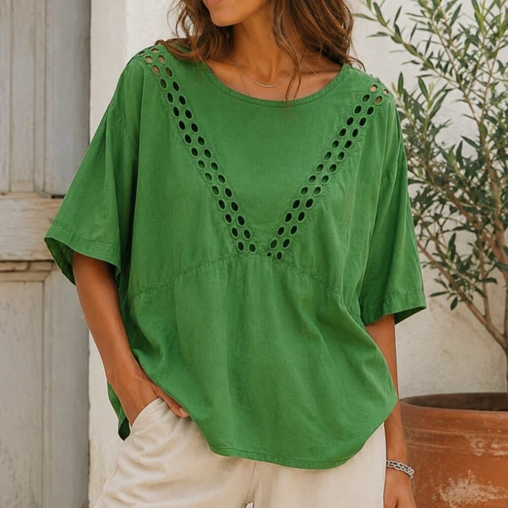 Vintage Green Eyelet Shirt Top 100% Cotton Medium made in Pakistan Quirky 1980s